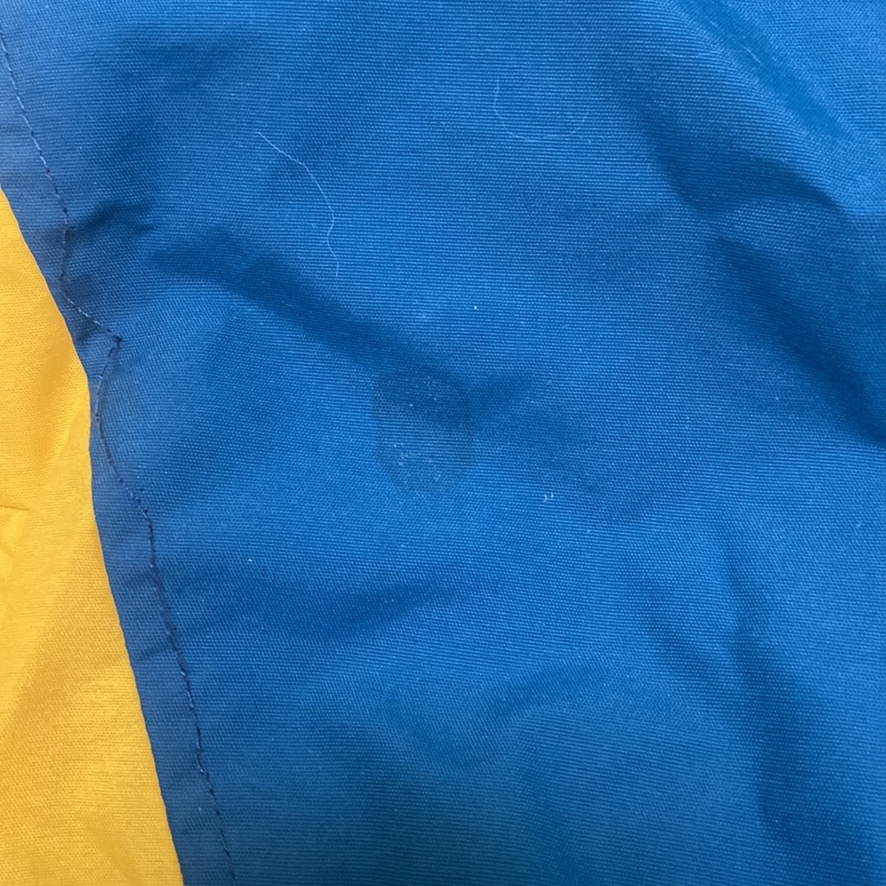 ASICS windbreaker - Picture 6 of 7